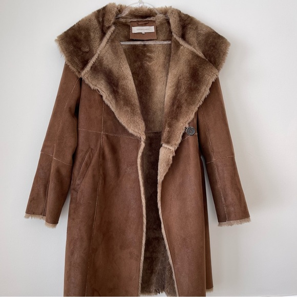 Gerard Darrel Brown Fur Coat - Picture 6 of 13